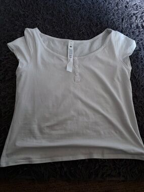lululemon athletica White Short Sleeve Henley Scoop Tee